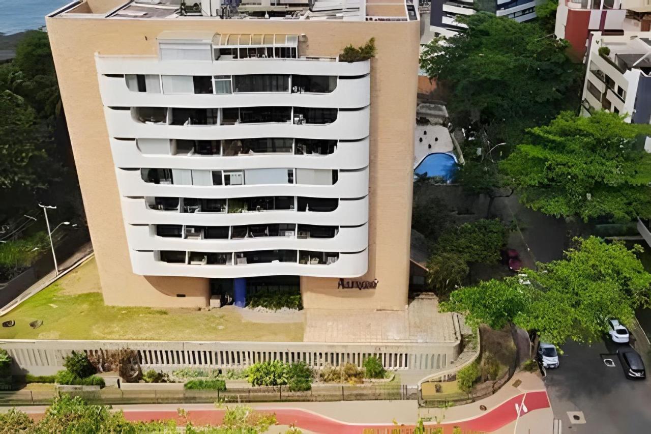 Confortavel Apto, Piscina, Camareira Barra/ondina Apartamento *