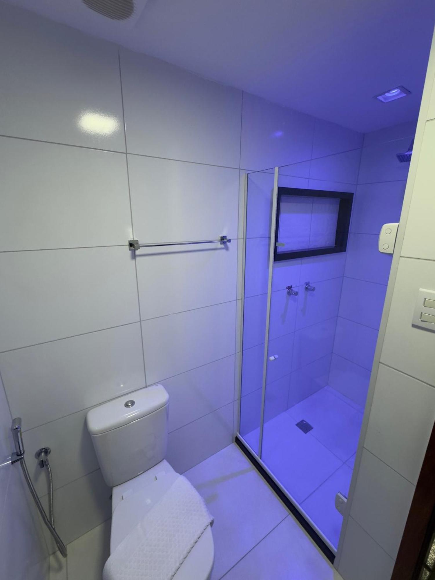 Confortavel Apto, Piscina, Camareira Barra/ondina Apartamento Salvador